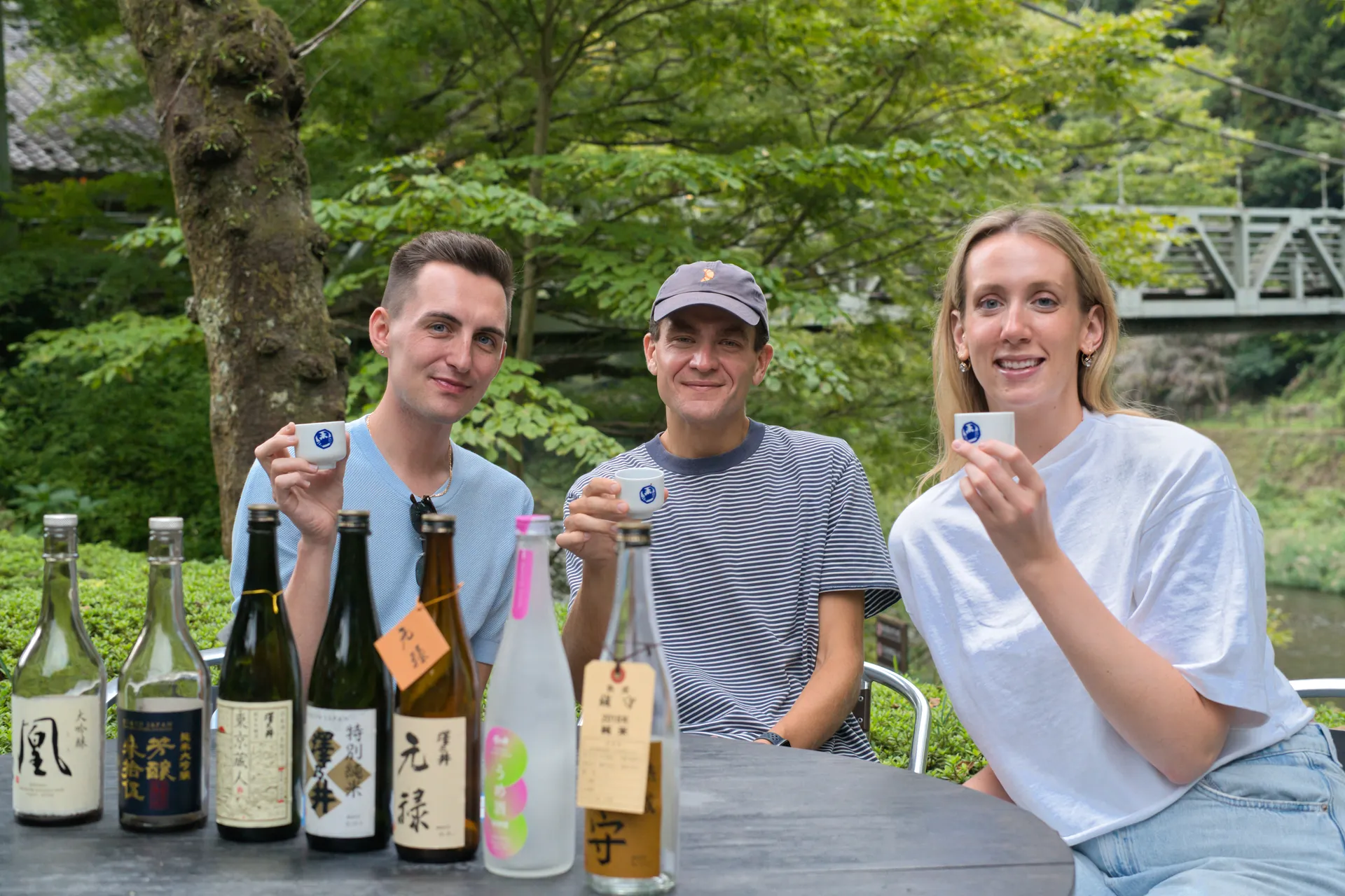 多摩川沿いでの試飲